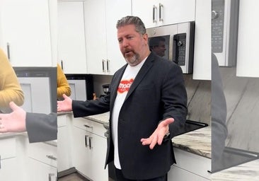 El influencer norteamericano amante de España enseña a pronunciar «morcilla de Burgos»