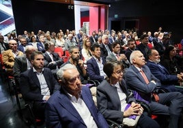 «No hay que olvidar que el turismo alejó a Canarias de la emigración y de la miseria»