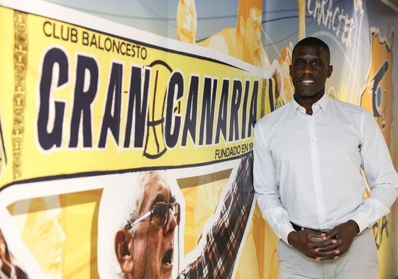 El presidente del Club Baloncesto Gran Canaria, Sitapha Savané, posó este miércoles para la entrevista con CANARIAS7 en el Arena.