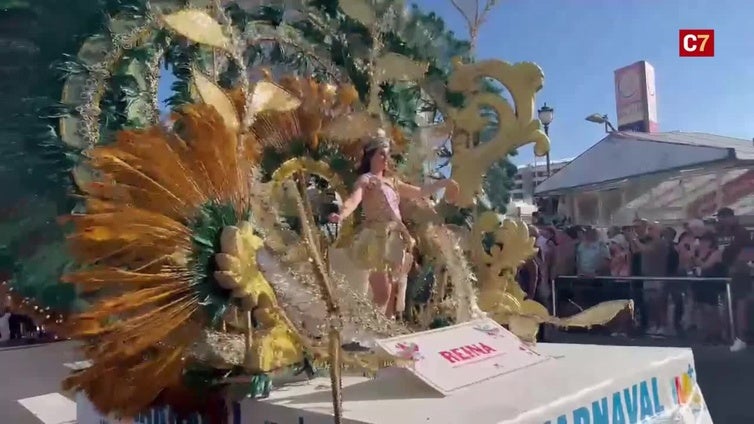 Las calles de Maspalomas se llenan de mascaritas
