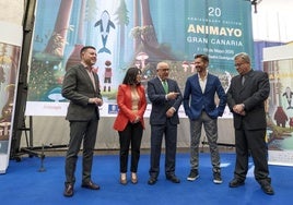 De izquierda a derecha, Teodoro Sosa, Carolina Darias, Antonio Morales, Damián Perea y Fernando Fernández, este miércoles.