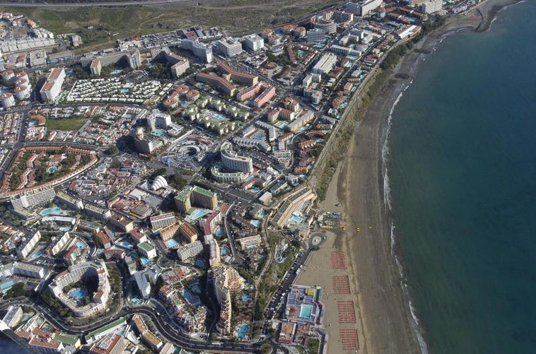 El Gobierno no tocará el decreto que suspende multas por residencialización pese a pedirlo San Bartolomé