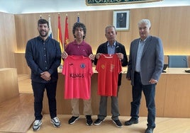 Responsables de la fusión, con autoridades municipales de Tías.