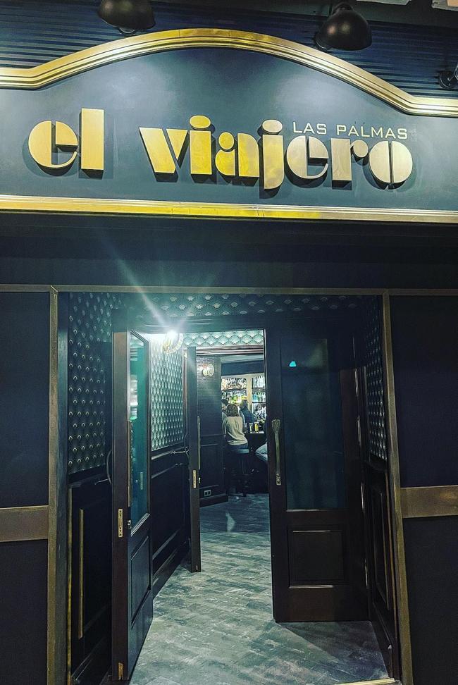 Fachada de El Viajero