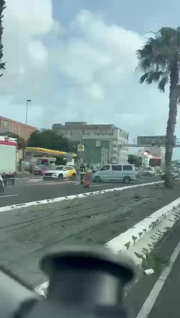 Accidente de un furgón en la Avenida Marítima