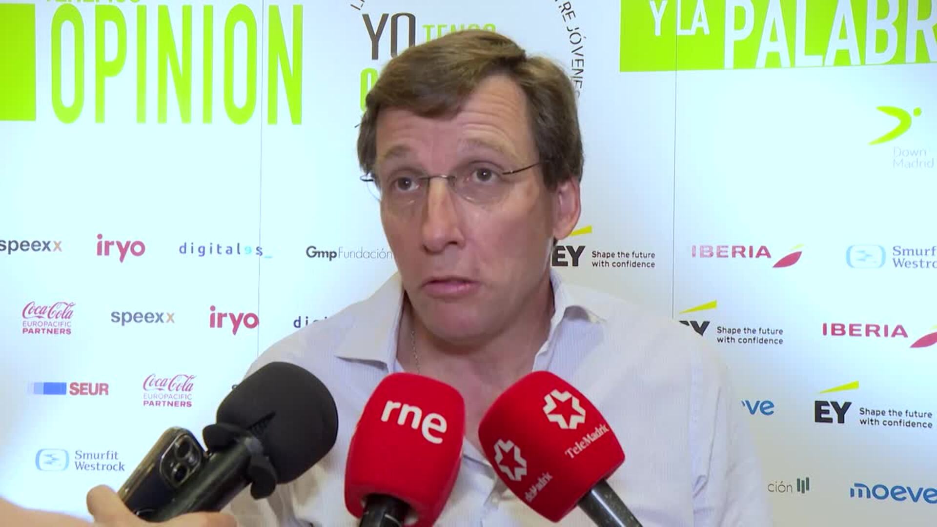 Almeida cree que Santos Cerdán quiere 