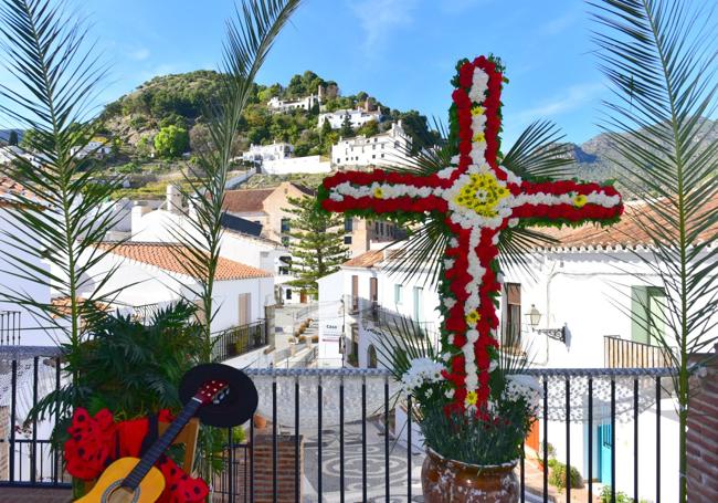 Cruz ornamental de Frigiliana.
