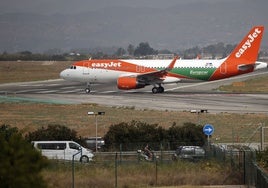Avión de Easyjet, aerolínea que tiene en Málaga una base de operaciones en verano.
