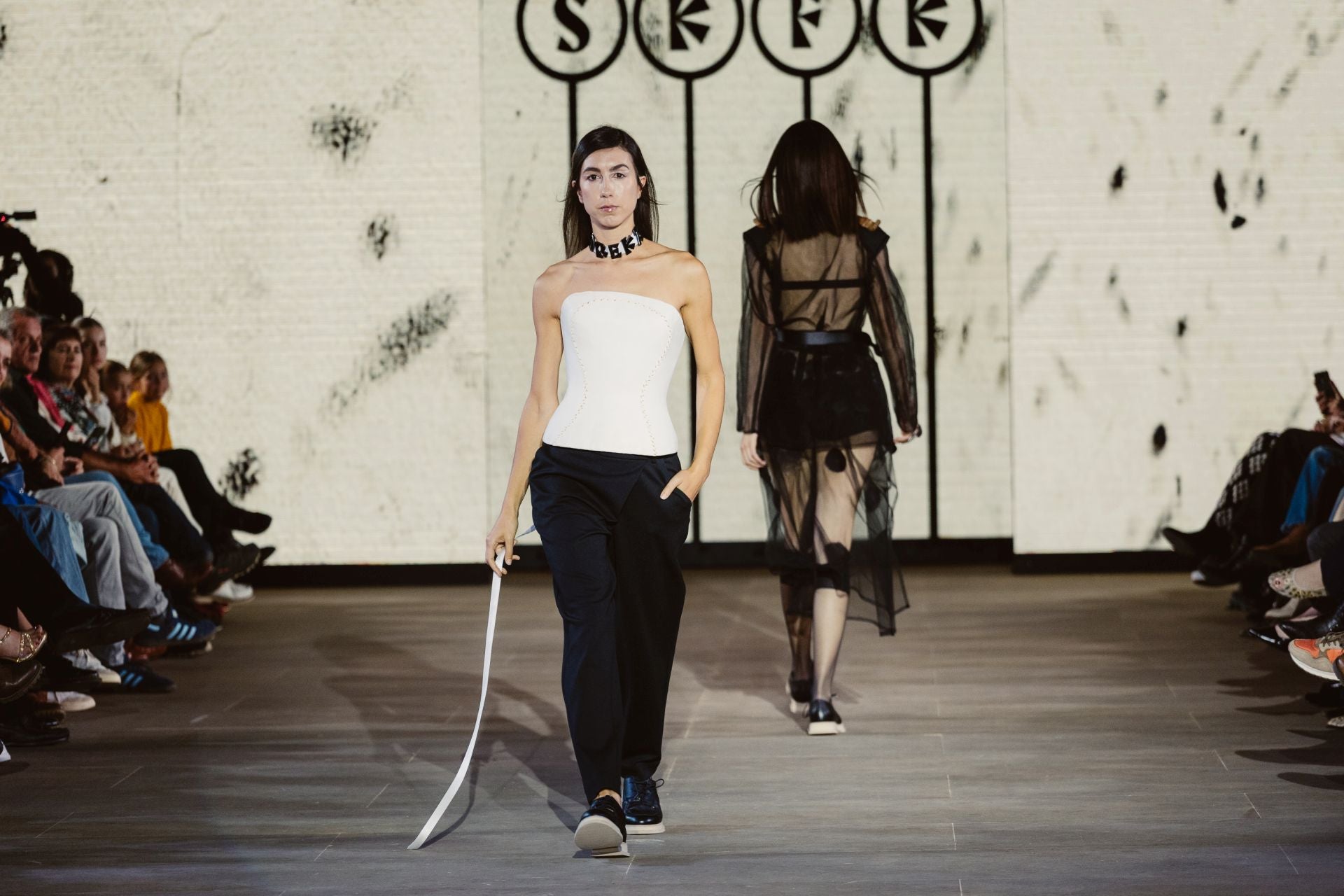 El desfile y el photocall de SKFK en imágenes