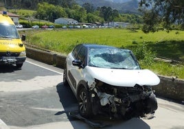 Accidente de tráfico en Ribadesella: tres heridos en un choque entre dos vehículos en la N-632