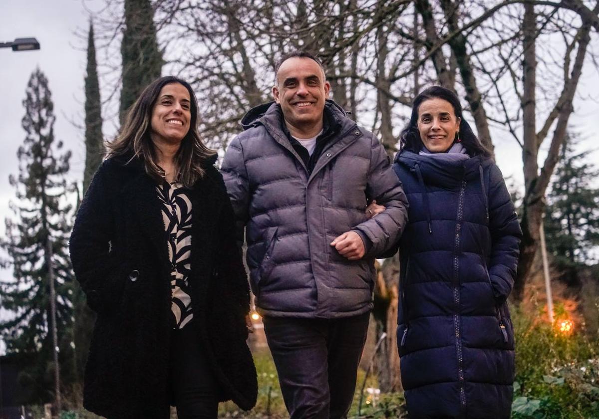 «Nuestro padre sigue presente»
