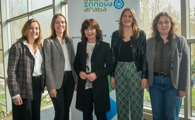 Arantza Álvarez, Arantxa Ibáñez de Opacua, María Goti, Saray Zárate y Cristina López.