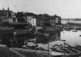Imagen del antiguo puerto pesquero que data del siglo XX, cuando el mar llegaba a la iglesia de San Jorge, hoy el centro del municipio.