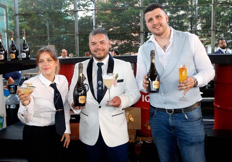 Laura Merino, Borja Gutiérrez y Alejandro Merino.
