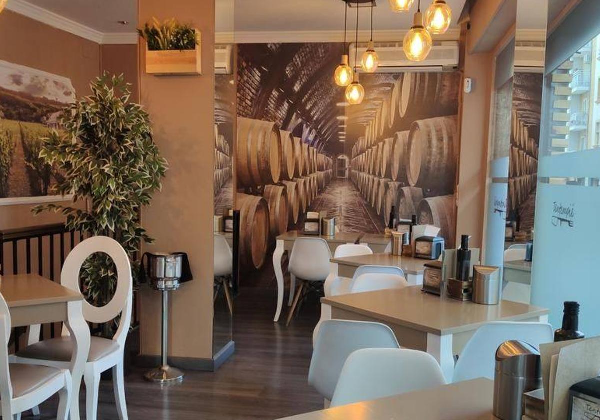 Le da una estrella a este restaurante de Granada sin entrar y la respuesta del dueño arrasa