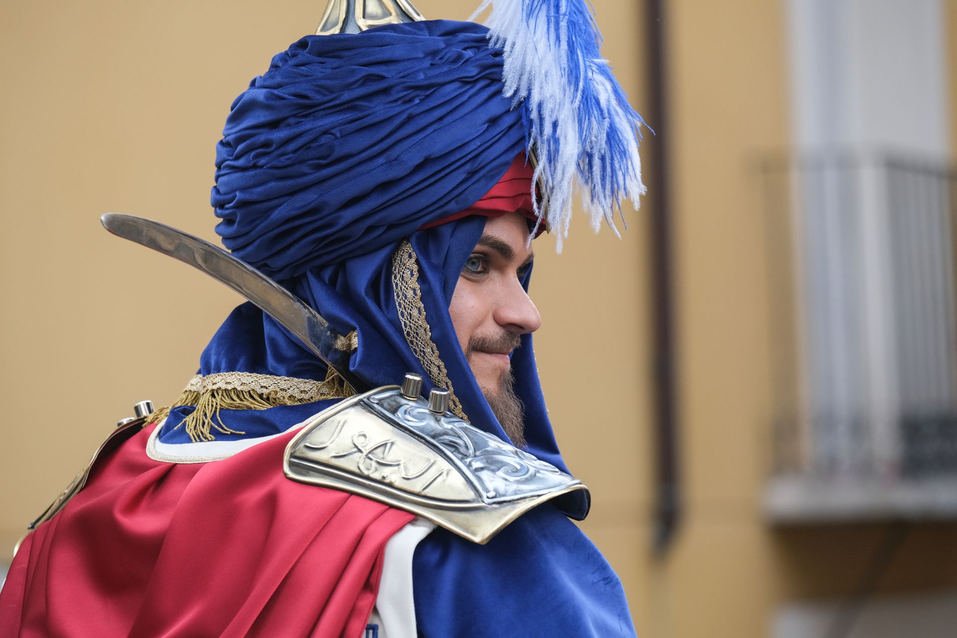 FOTOS | La fiesta de Moros y Cristianos llena el centro de Alcoy