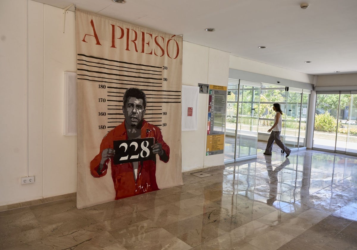 La Politècnica mantiene el grafiti que pide prisión para Mazón