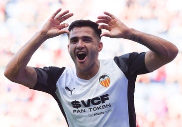 El exvalencianista que podría fichar por un club histórico de Uruguay