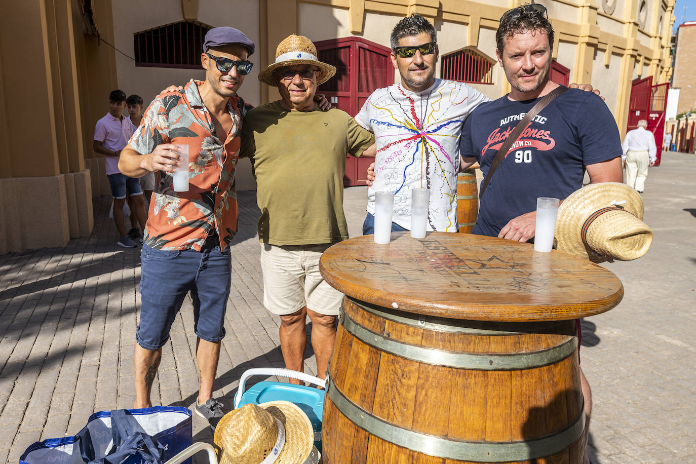 Las imágenes del público en la primera tarde de la Feria Taurina de Murcia