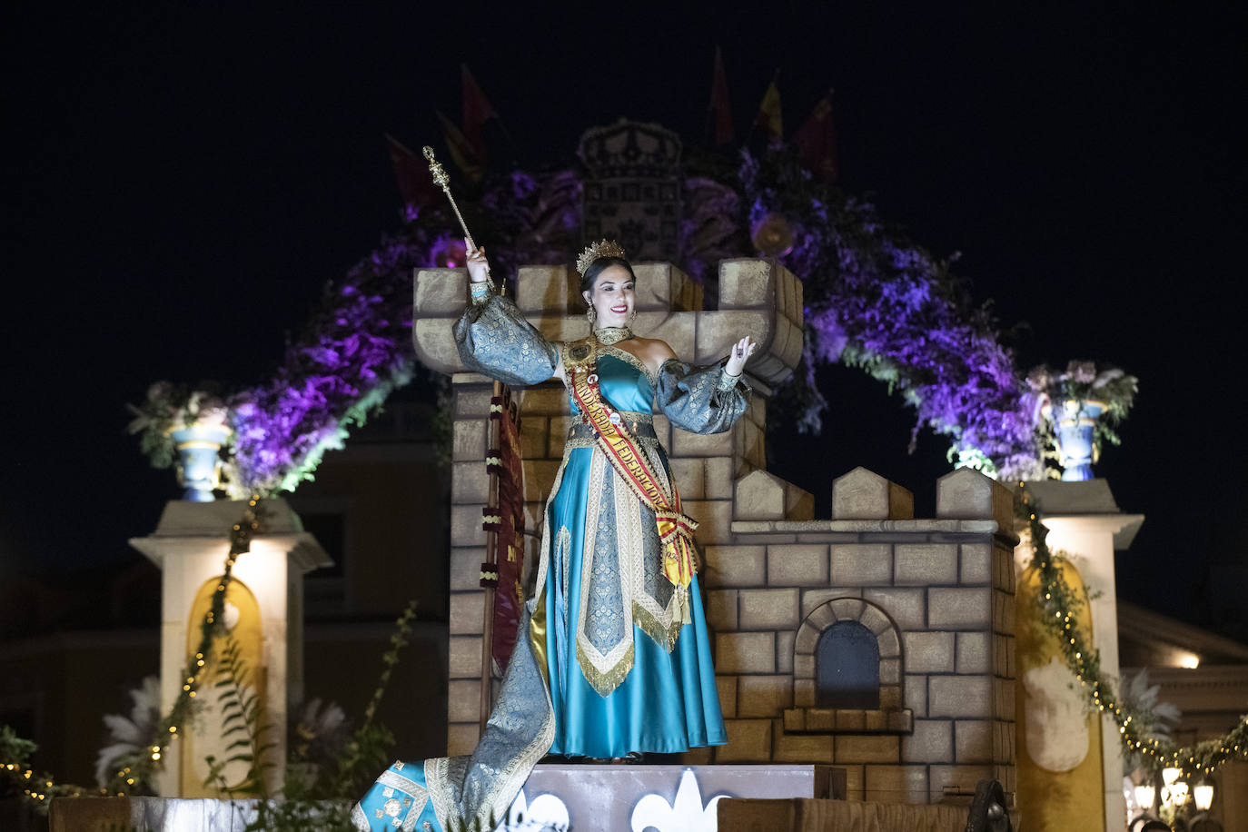 El gran desfile de Moros y Cristianos en Murcia, en imágenes