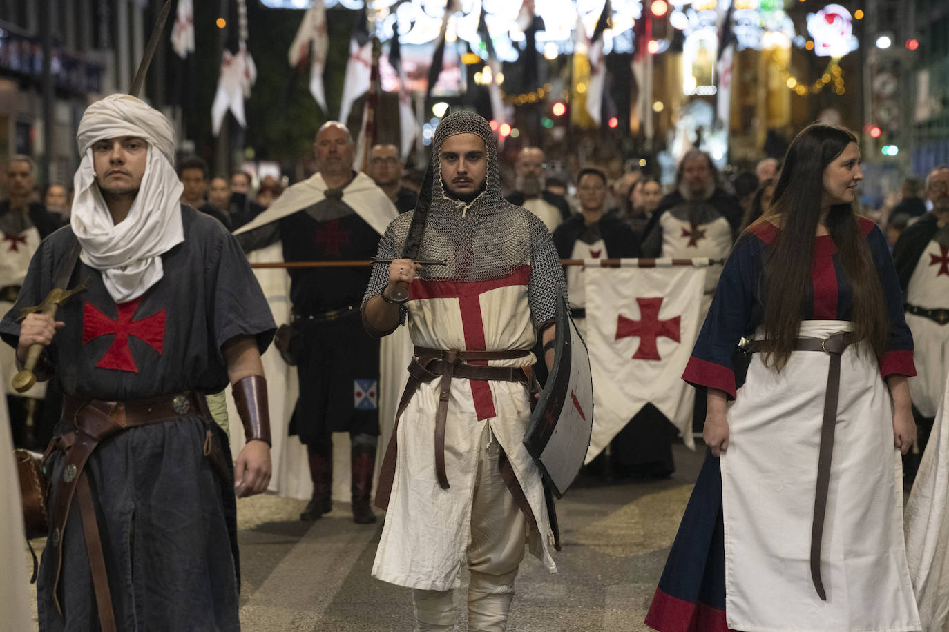 El gran desfile de Moros y Cristianos en Murcia, en imágenes