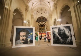 El contraste de las obras de arte urbano en la desacralizada iglesia de San Esteban.