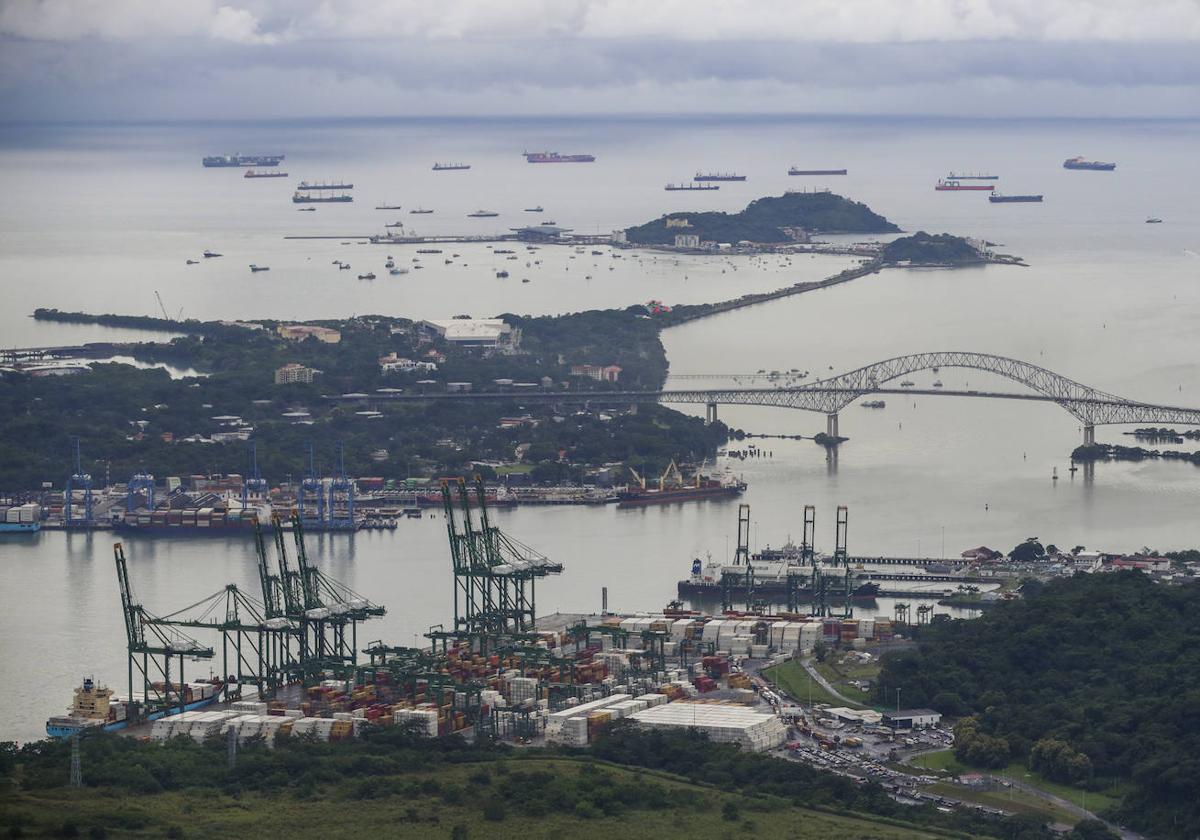 La sequía bloquea a más de 130 barcos en Panamá por la falta de agua en el canal