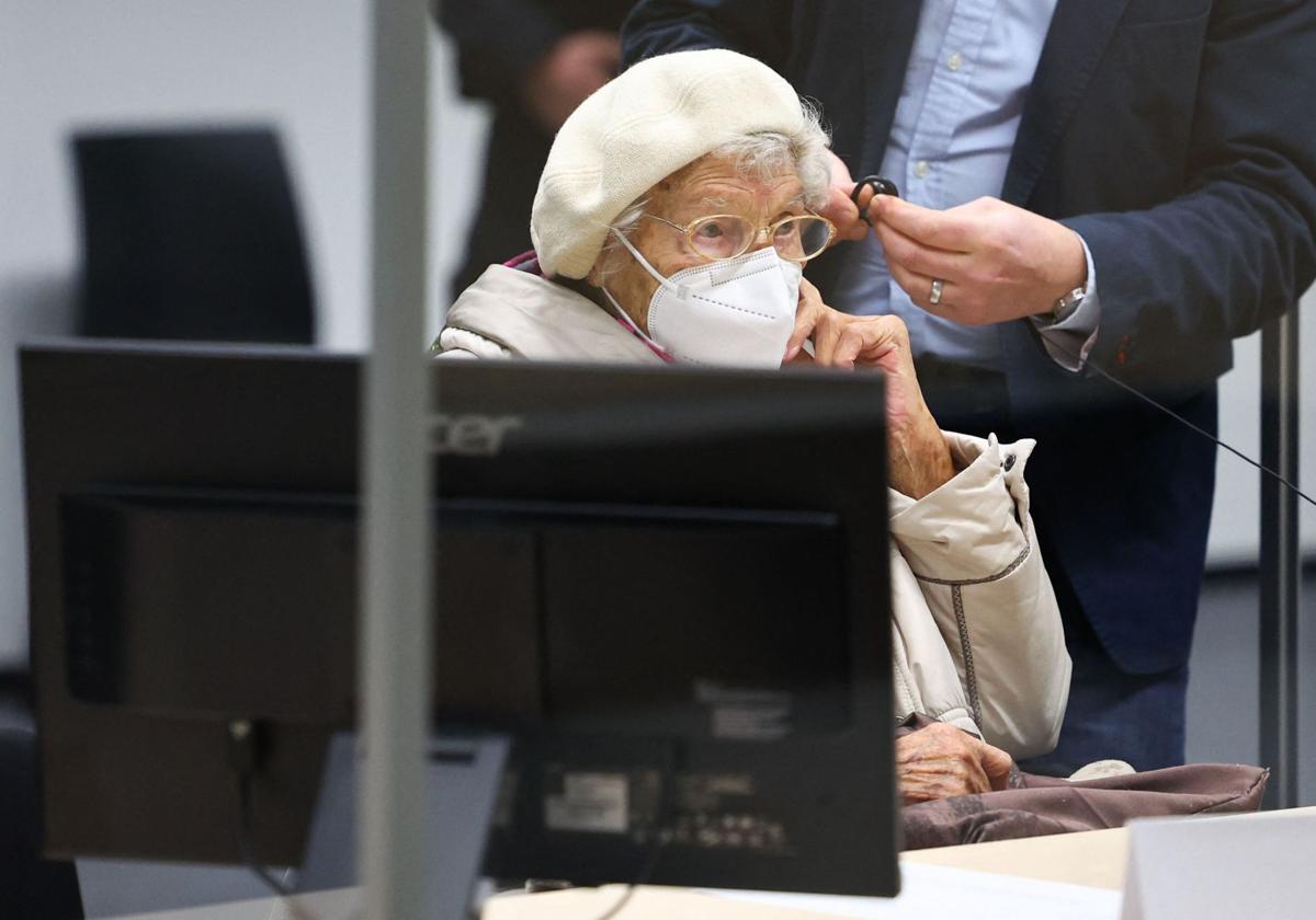 Muere la última nazi condenada por los crímenes del Holocausto