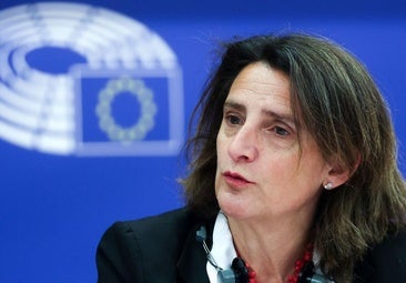 Bruselas impone multas millonarias a Apple y Meta, en plena guerra comercial con EE UU