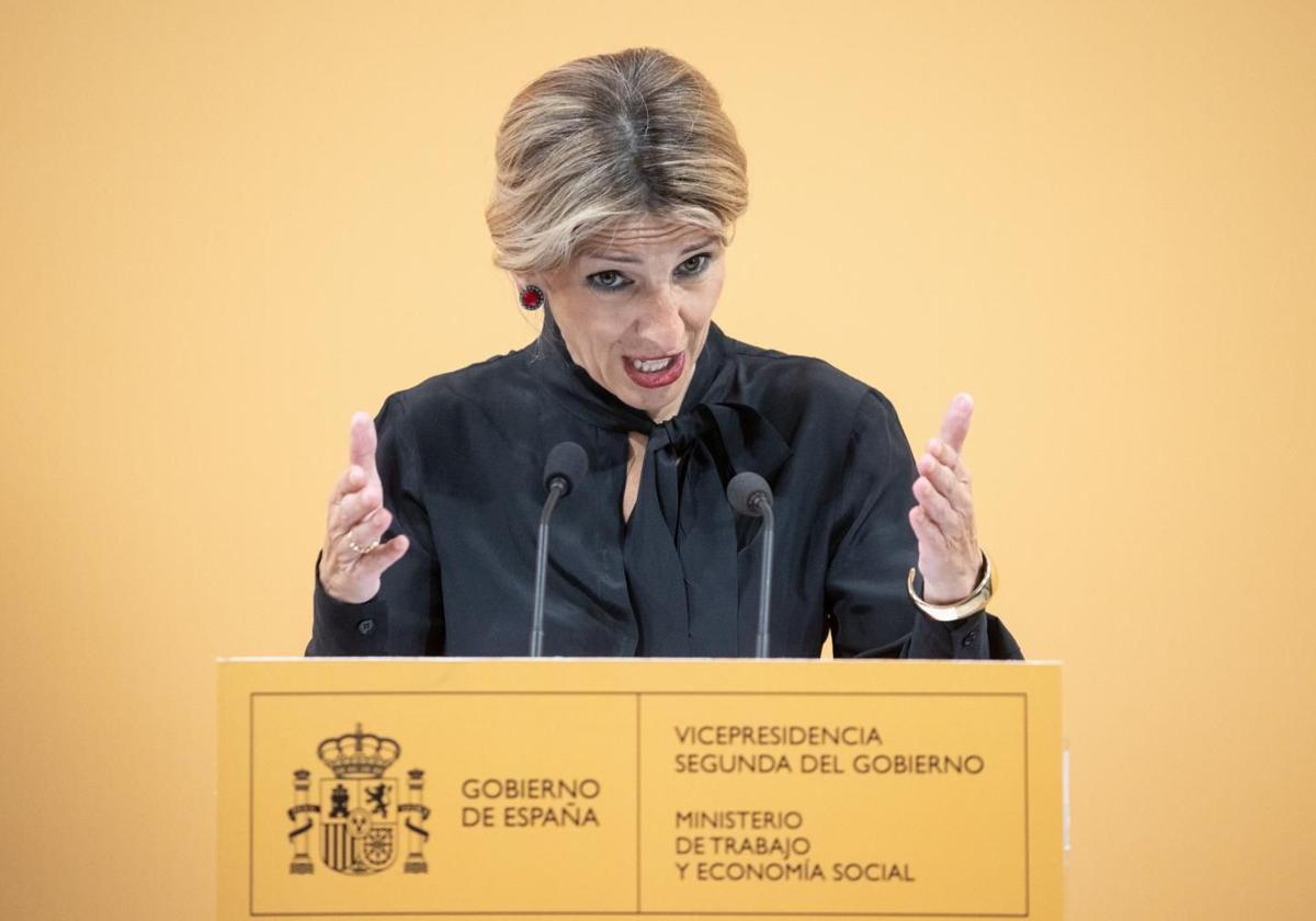 Sumar exige «depurar responsabilidades»por la crisis y que la red eléctrica sea «100% pública»