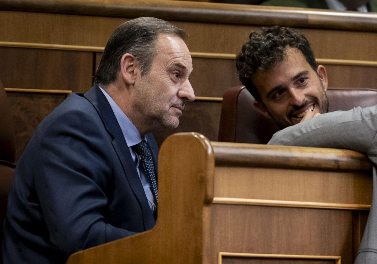 El juez pide información a Renfe sobre la contratación de la exmiss vinculada a Ábalos