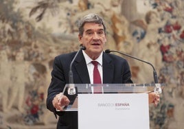 Escrivá reorganiza el servicio de estudios del Banco de España tras la salida de su director
