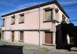 La casa de piedra en venta en Ledrada.