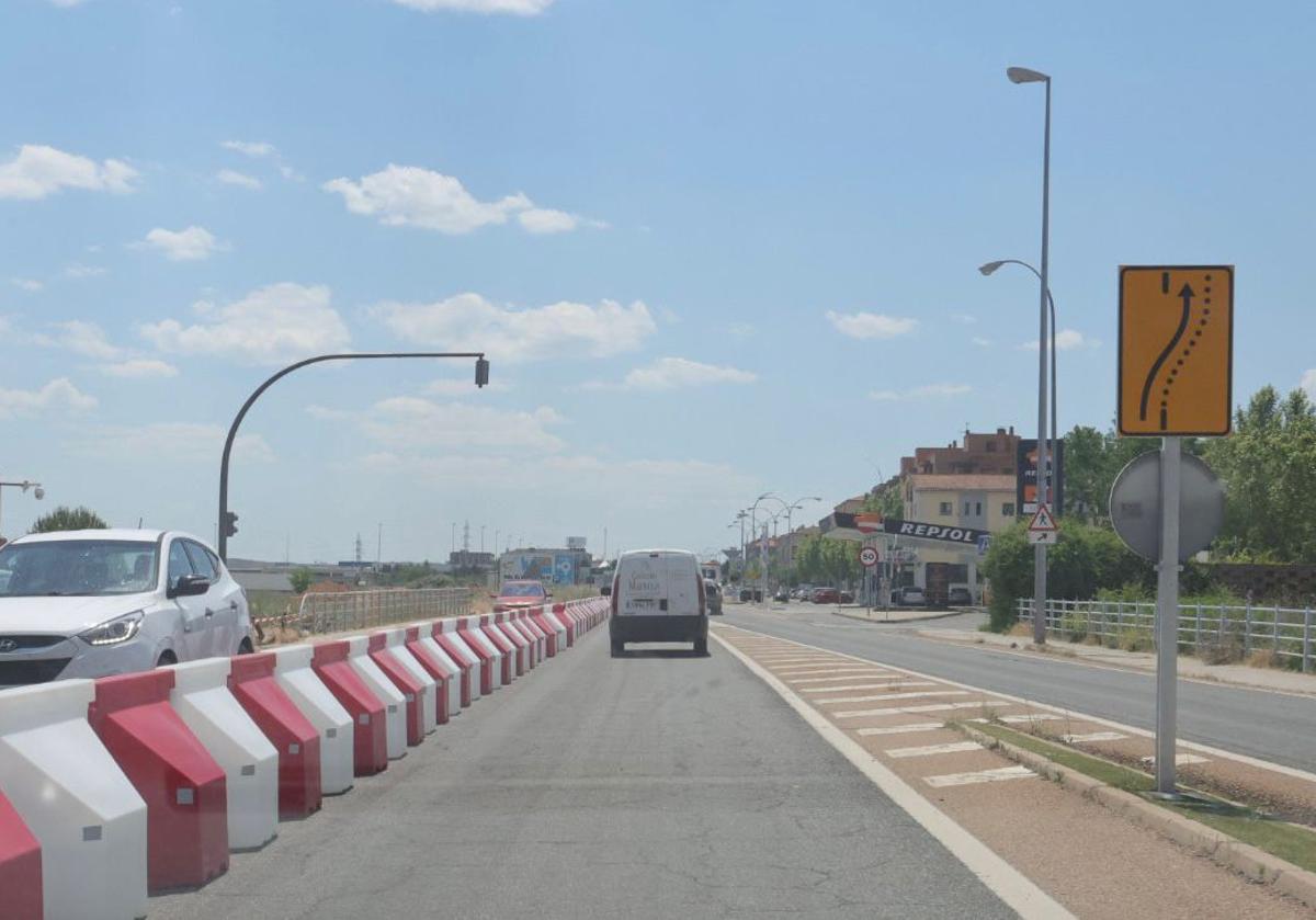 El barrio asediado por las obras en Salamanca que se prepara para meses de incomodidades