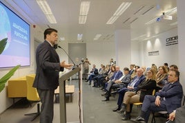 Barcala, durante su intervención en la sed de la CEV Alicante.