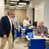 Toni Pérez en su visita a las instalaciones de SUMA en San Vicente del Raspeig.